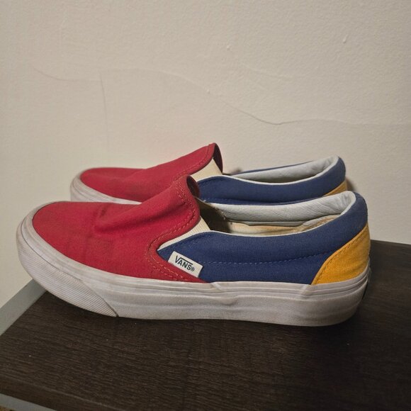 Slip on Vans Wmns 7, Mens 5.5 Red, yellow, blue - Picture 1 of 10